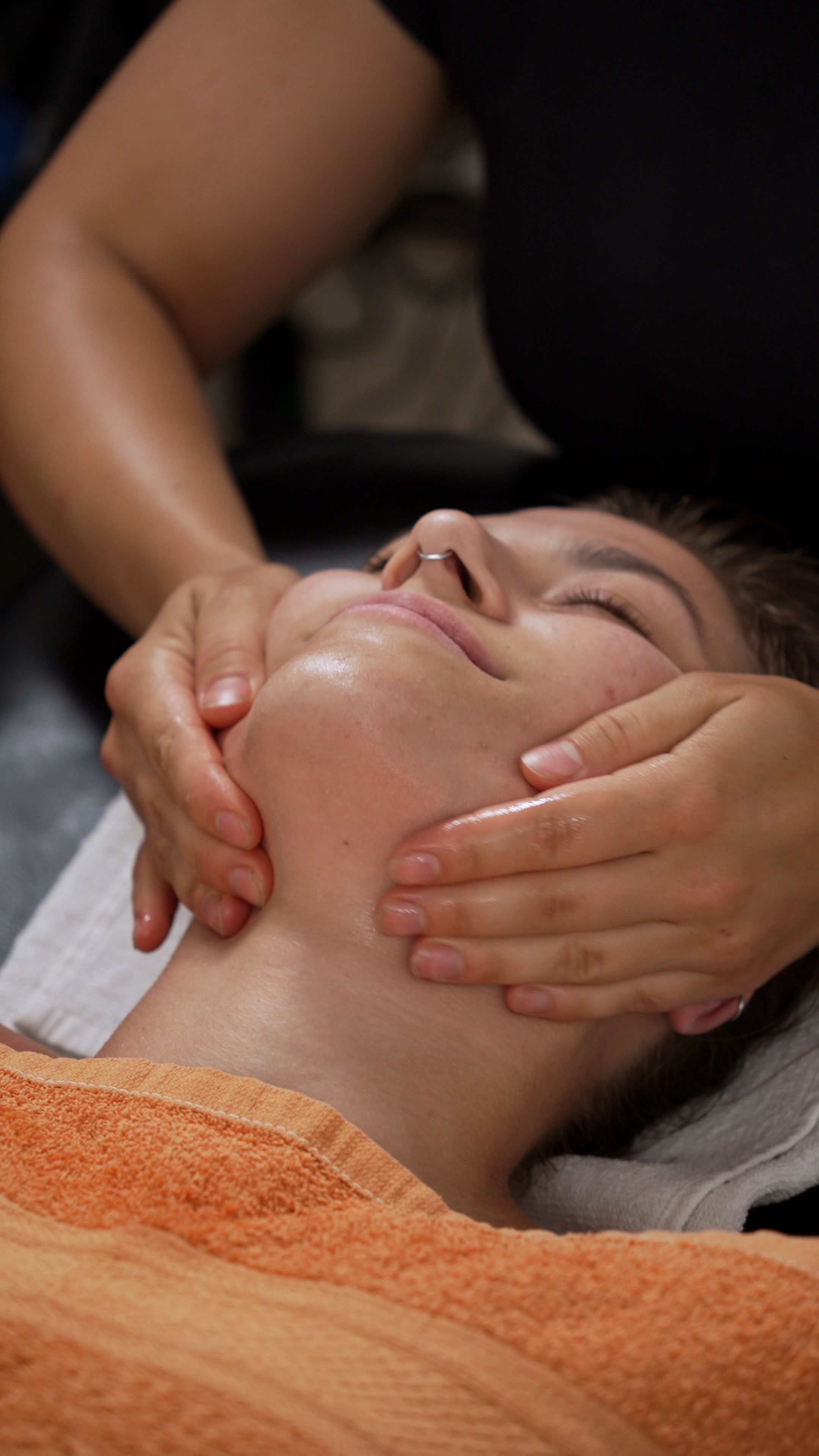 Face Sculpting Massage